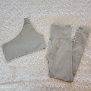 Set Active Bra & Leggings